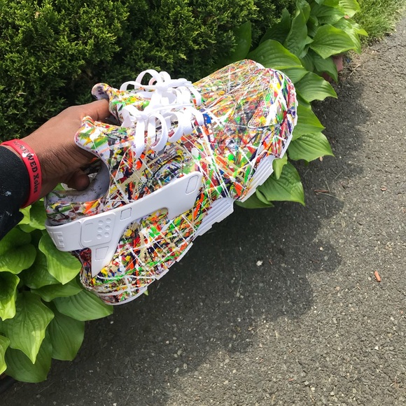 Custom Splatter Nike Huaraches Paint Splattered - Picture 4 of 7